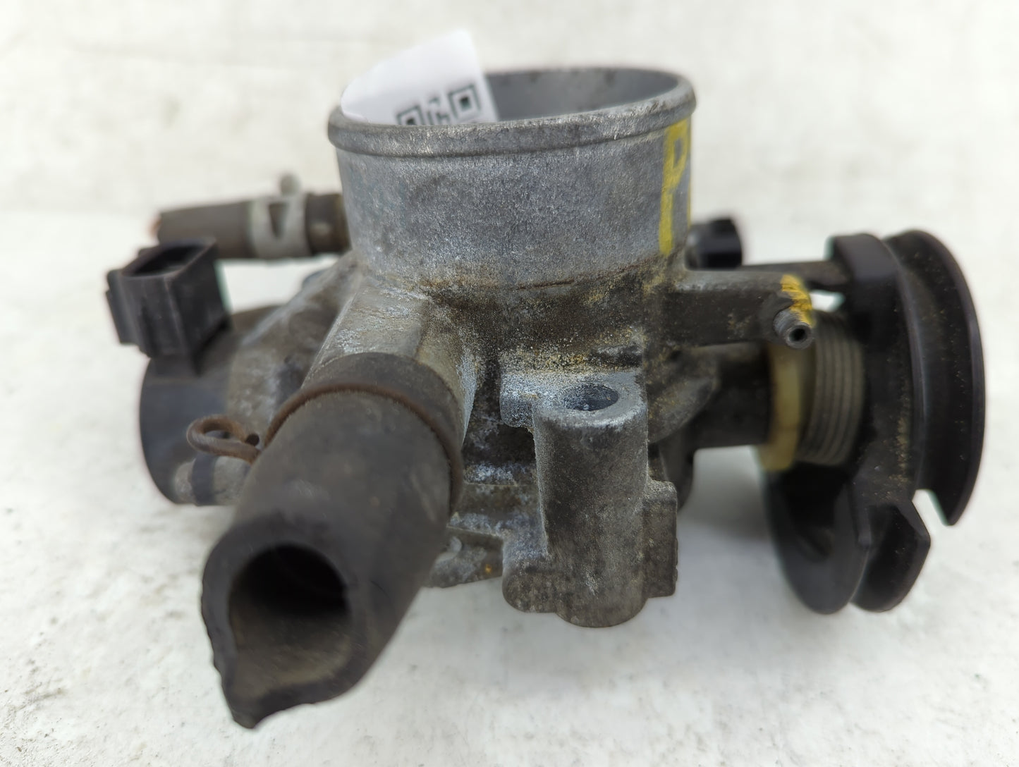 1998-1999 Toyota Corolla Throttle Body Fits Fits 1998 1999 OEM Used Auto Parts - Oemusedautoparts1.com