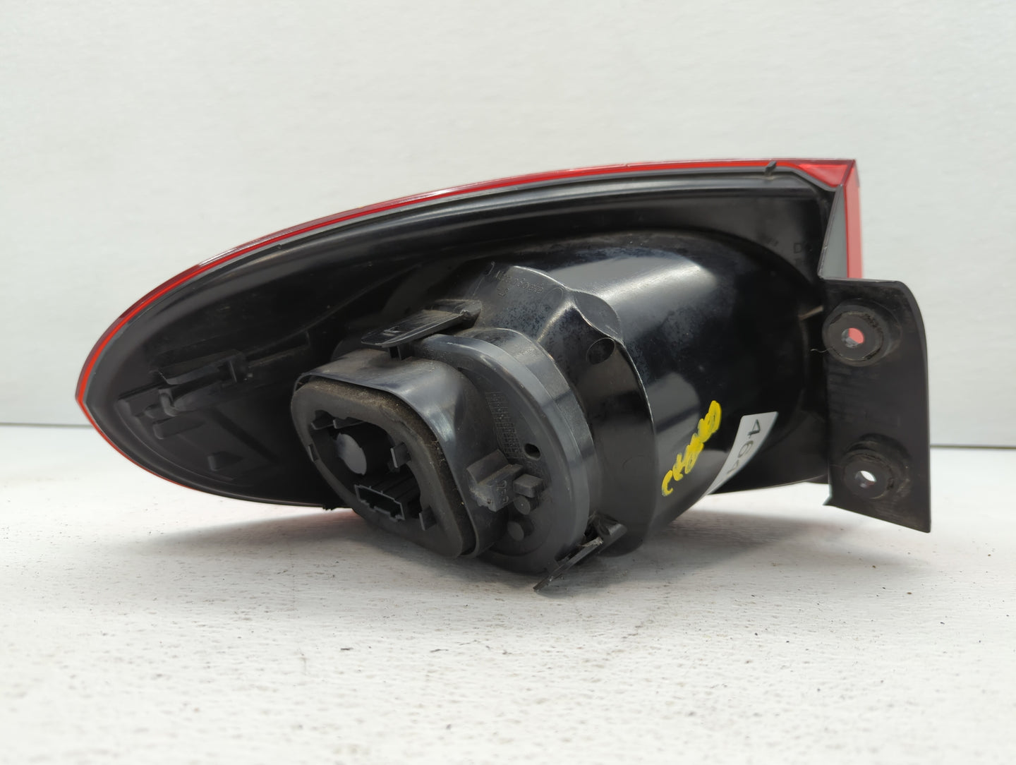 1998-2000 Toyota Corolla Tail Light Assembly Driver Left OEM P/N:009691-04 Fits Fits 1998 1999 2000 OEM Used Auto Parts - Oe