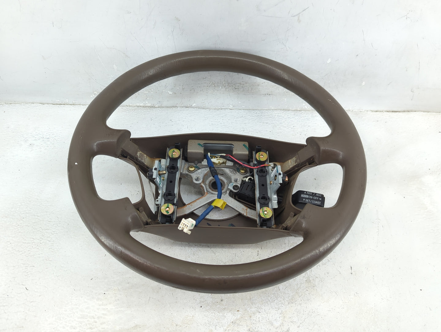 1999 Toyota Sienna Steering Wheel Oem - Oemusedautoparts1.com