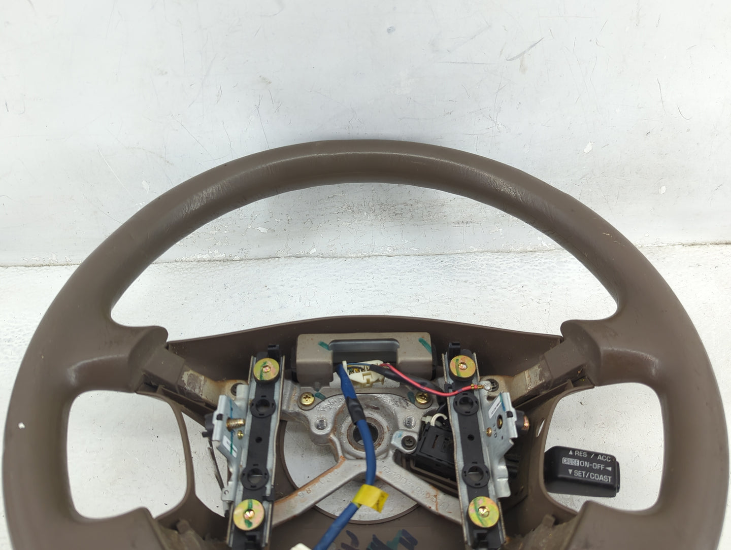1999 Toyota Sienna Steering Wheel Oem - Oemusedautoparts1.com