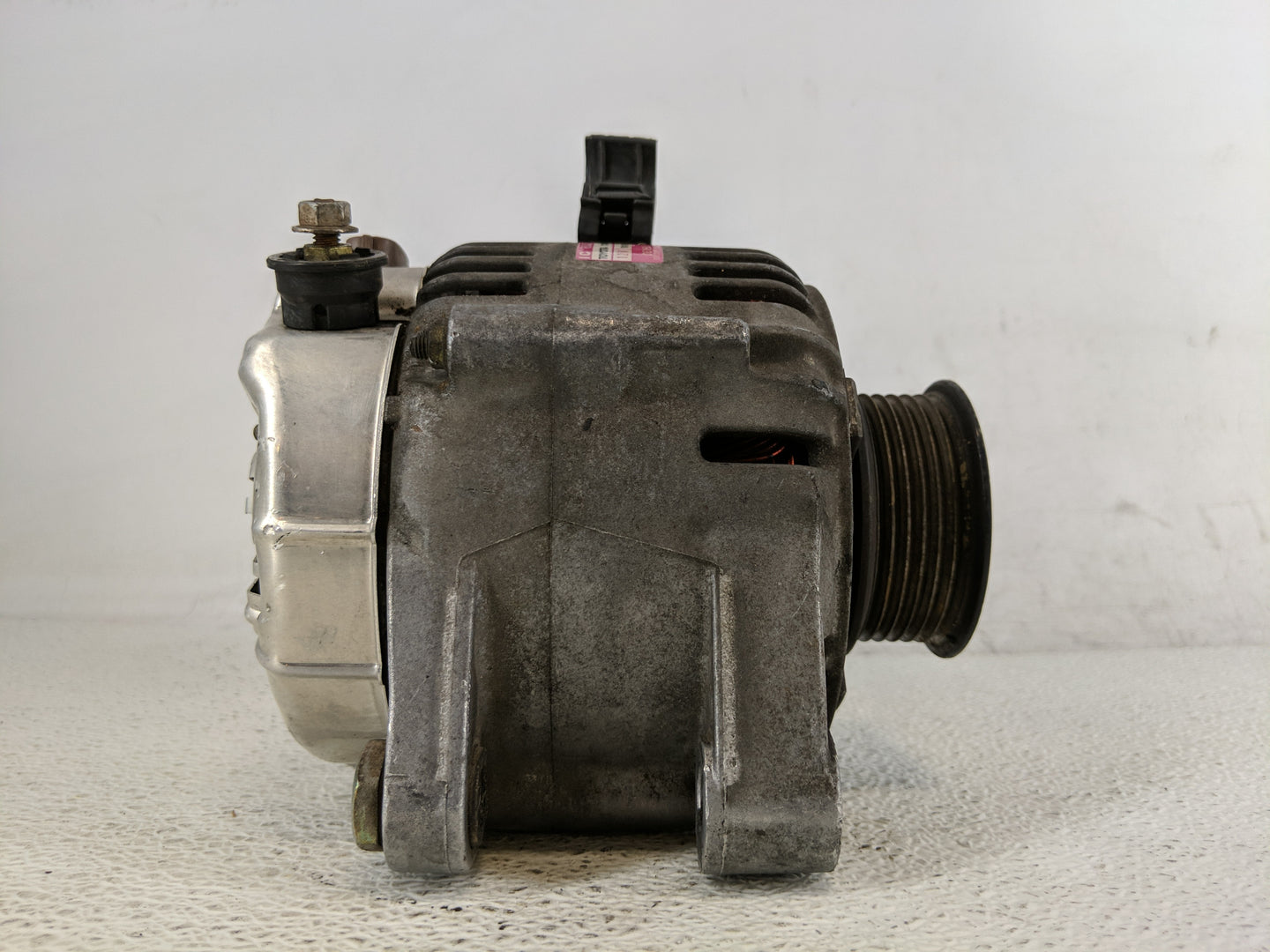 1998-2003 Toyota Sienna Alternator Replacement Generator Charging Assembly Engine OEM P/N:27060-0A040 Fits OEM Used Auto Par