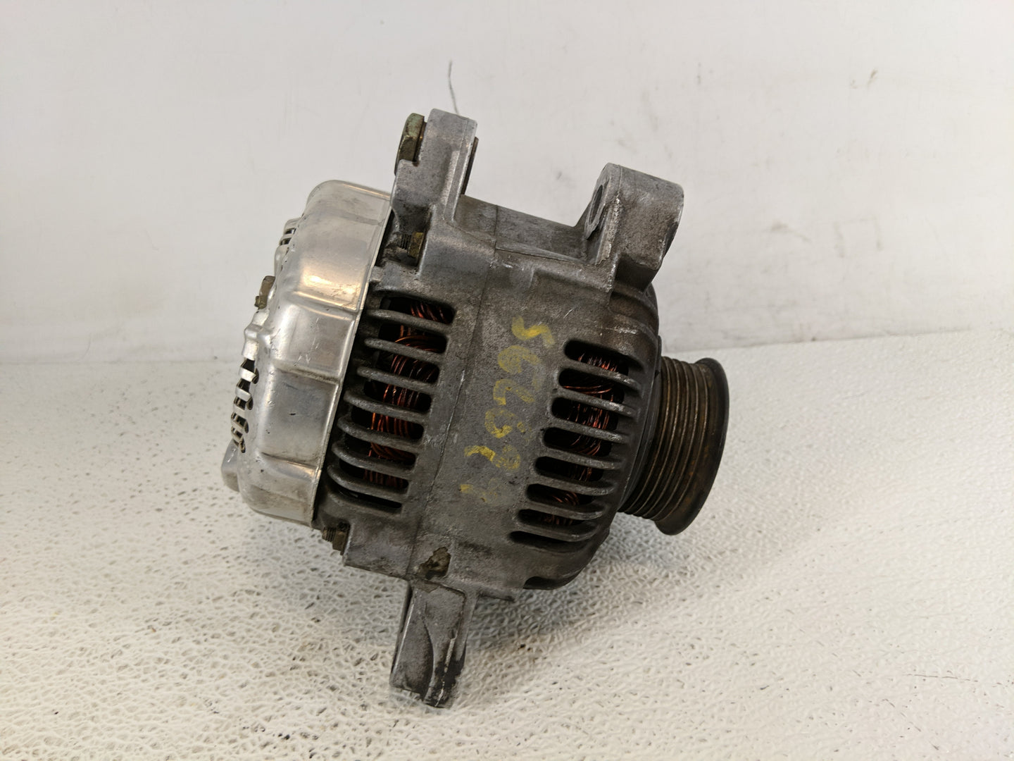 1998-2003 Toyota Sienna Alternator Replacement Generator Charging Assembly Engine OEM P/N:27060-0A040 Fits OEM Used Auto Par