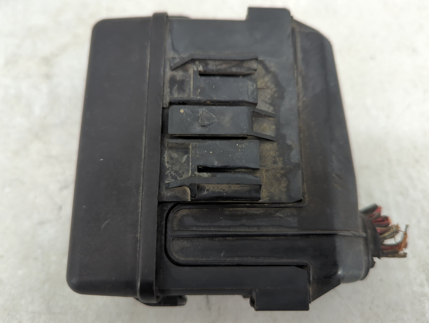 1999-2000 Toyota Sienna Fusebox Fuse Box Panel Relay Module P/N:82662-08010 Fits Fits 1999 2000 OEM Used Auto Parts - Oemuse