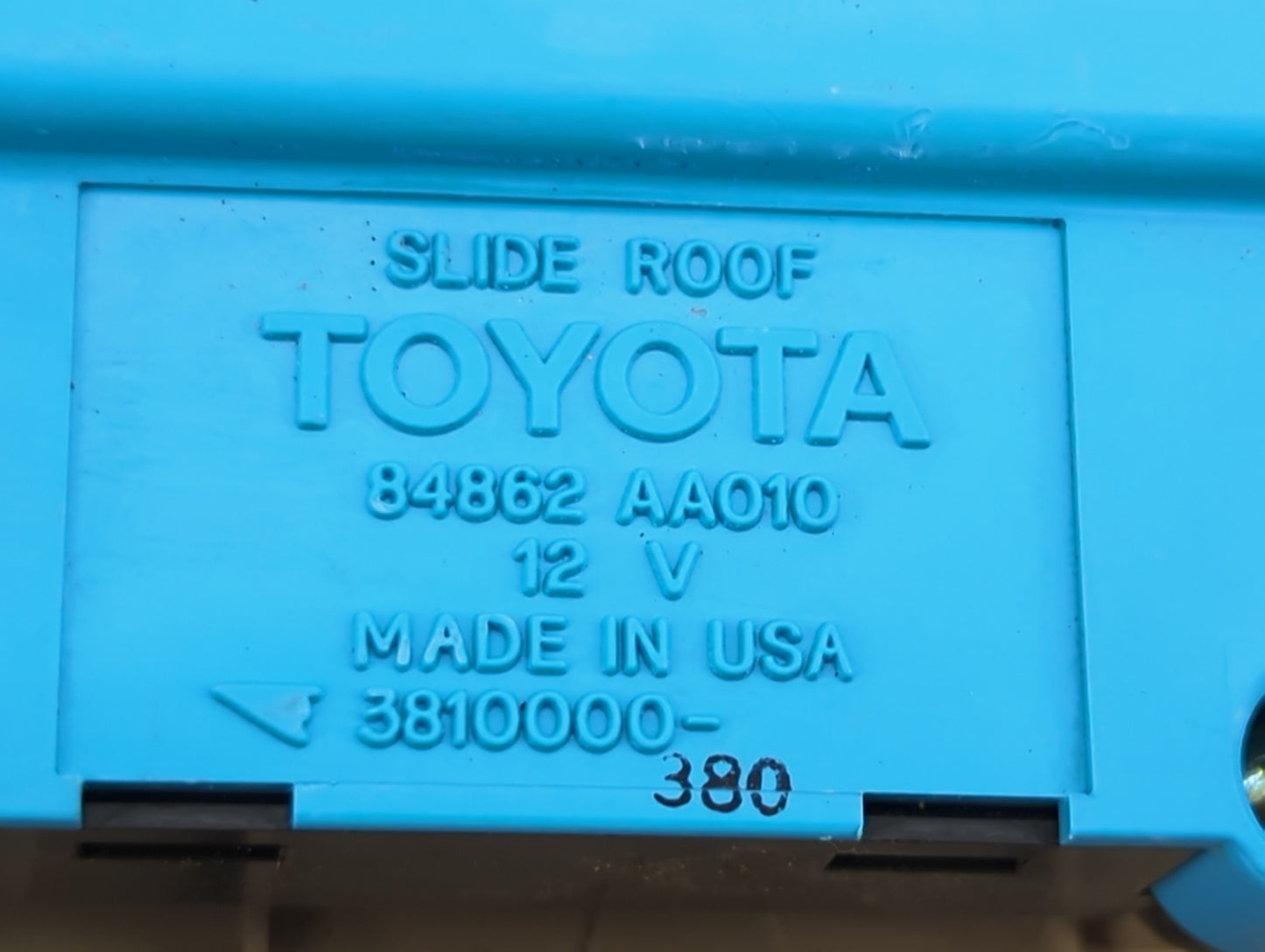 1999 Toyota Solara Overhead Roof Console - Oemusedautoparts1.com