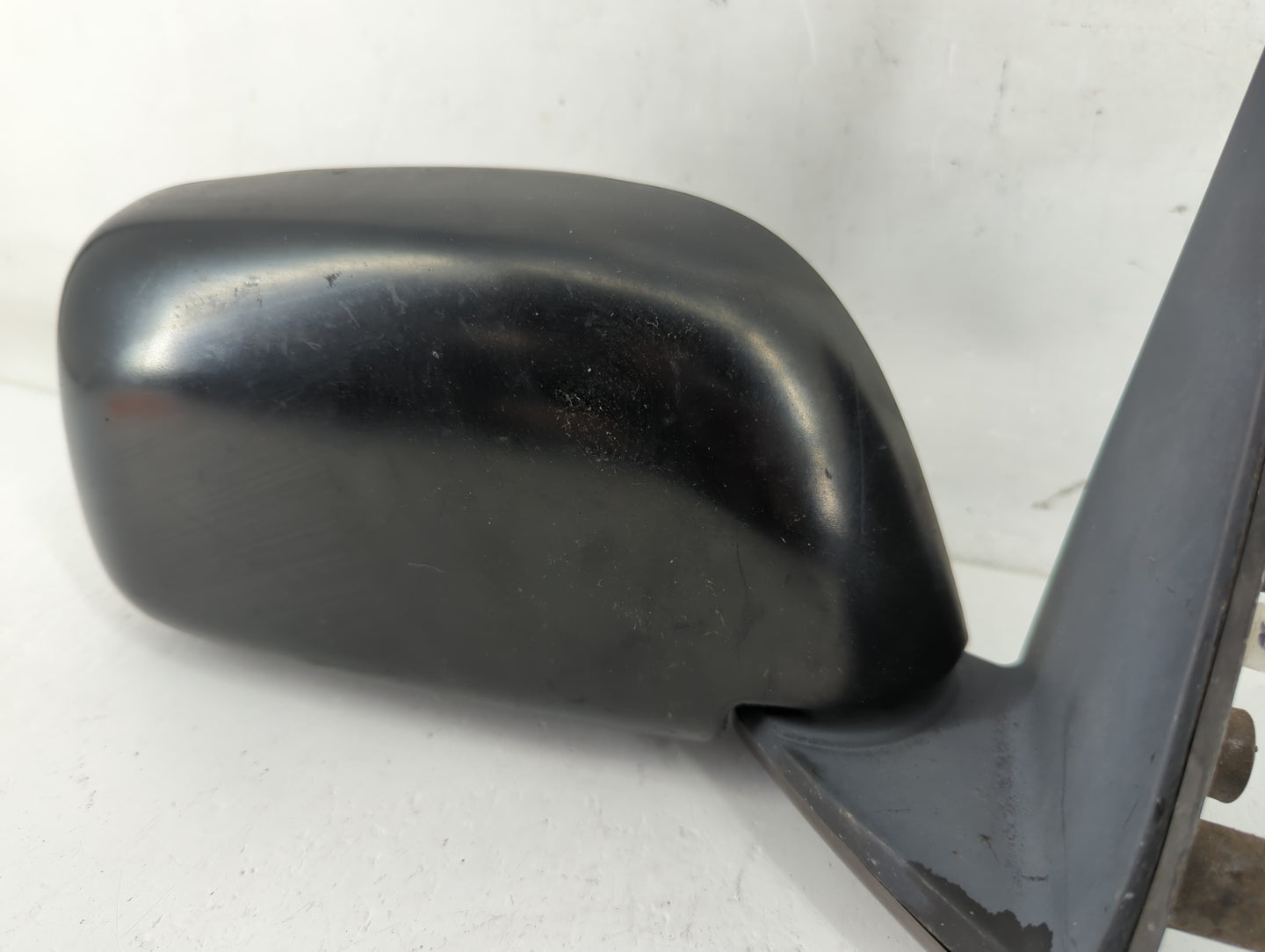 1995-1999 Toyota Tacoma Passenger Right Side View Manual Door Mirror - Oemusedautoparts1.com