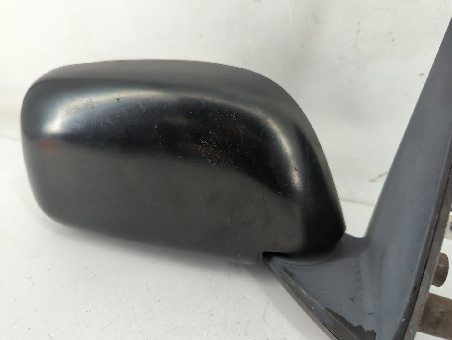 1995-1999 Toyota Tacoma Passenger Right Side View Manual Door Mirror - Oemusedautoparts1.com