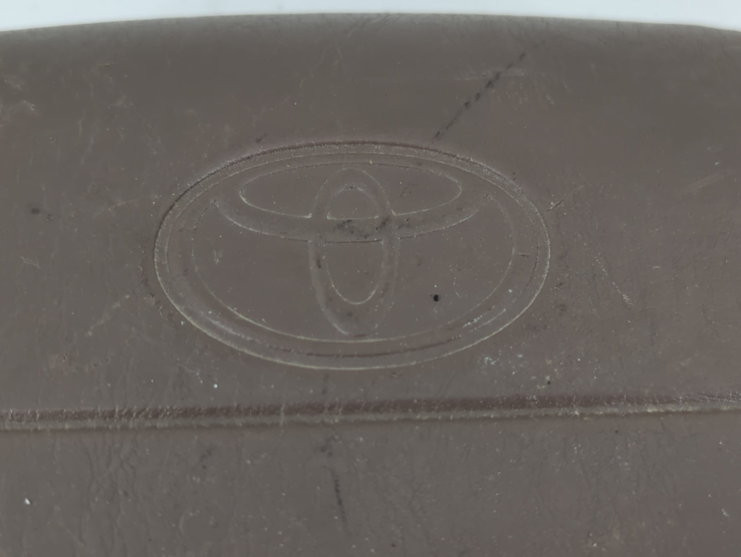 1999 Toyota Tacoma Air Bag Driver Left Steering Wheel Mounted Fits OEM Used Auto Parts - Oemusedautoparts1.com