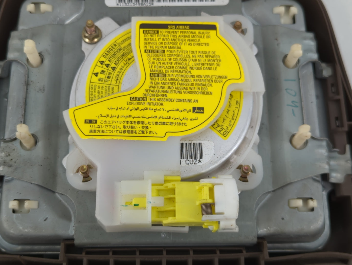 1999 Toyota Tacoma Air Bag Driver Left Steering Wheel Mounted Fits OEM Used Auto Parts - Oemusedautoparts1.com