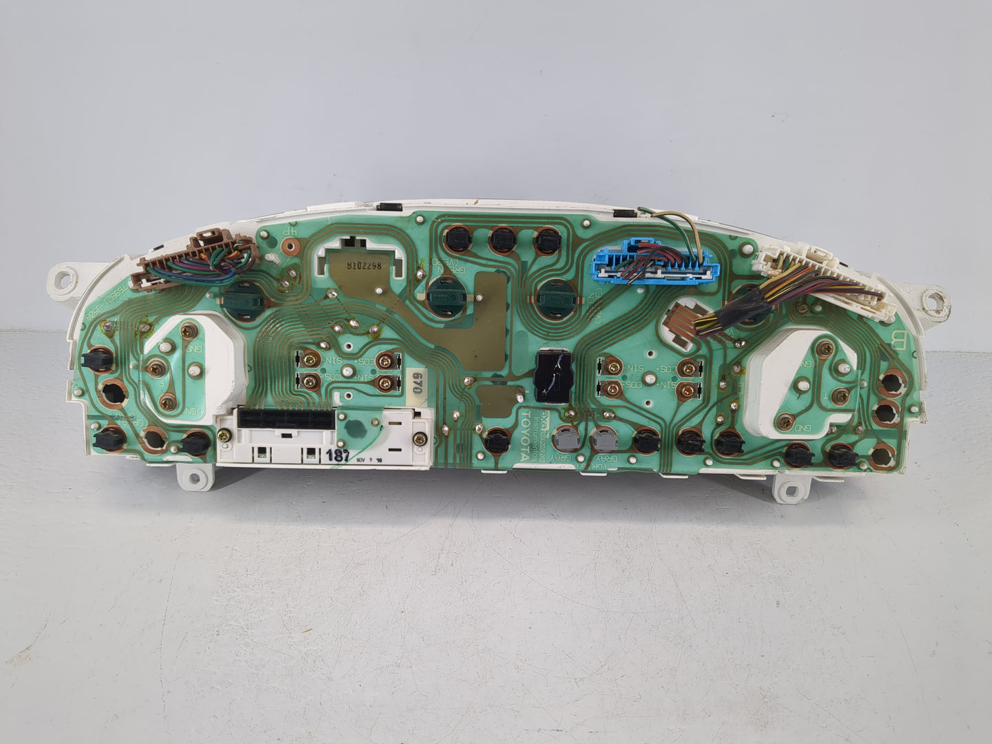 1999 Toyota Tacoma Instrument Cluster Speedometer Gauges Fits OEM Used Auto Parts - Oemusedautoparts1.com
