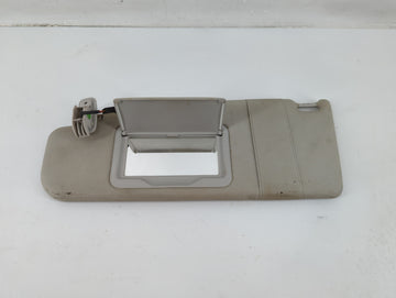 1999 Volkswagen Beetle Sun Visor Shade Replacement Passenger Right Mirror Fits OEM Used Auto Parts - Oemusedautoparts1.com
