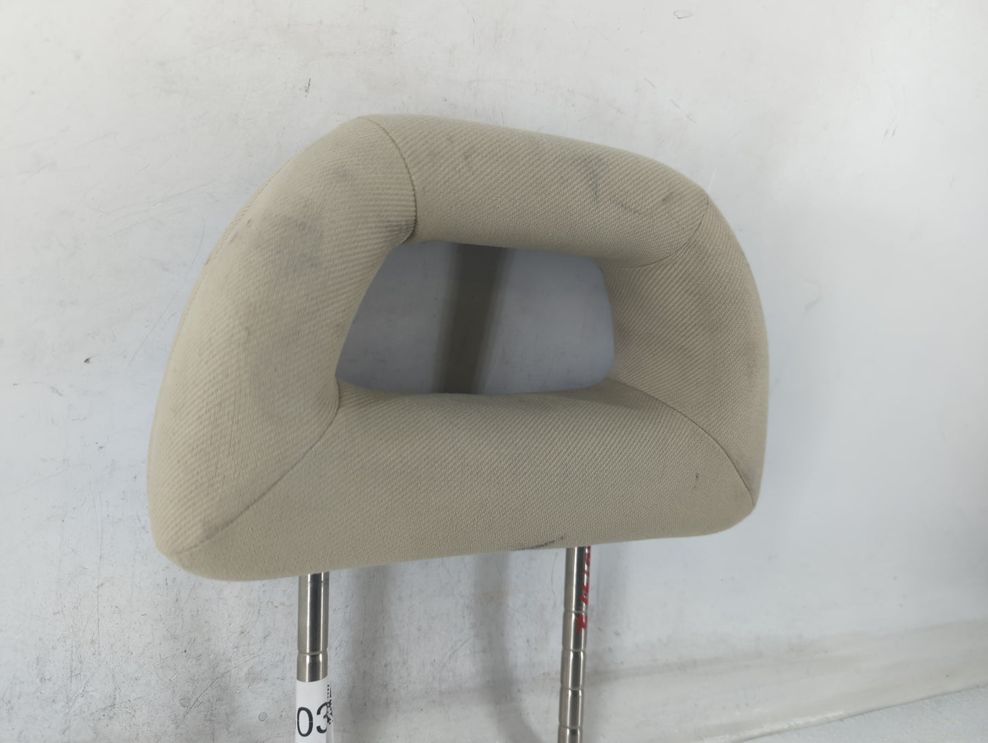 1999 Volkswagen Beetle Headrest Head Rest Front Driver Passenger Seat - Oemusedautoparts1.com