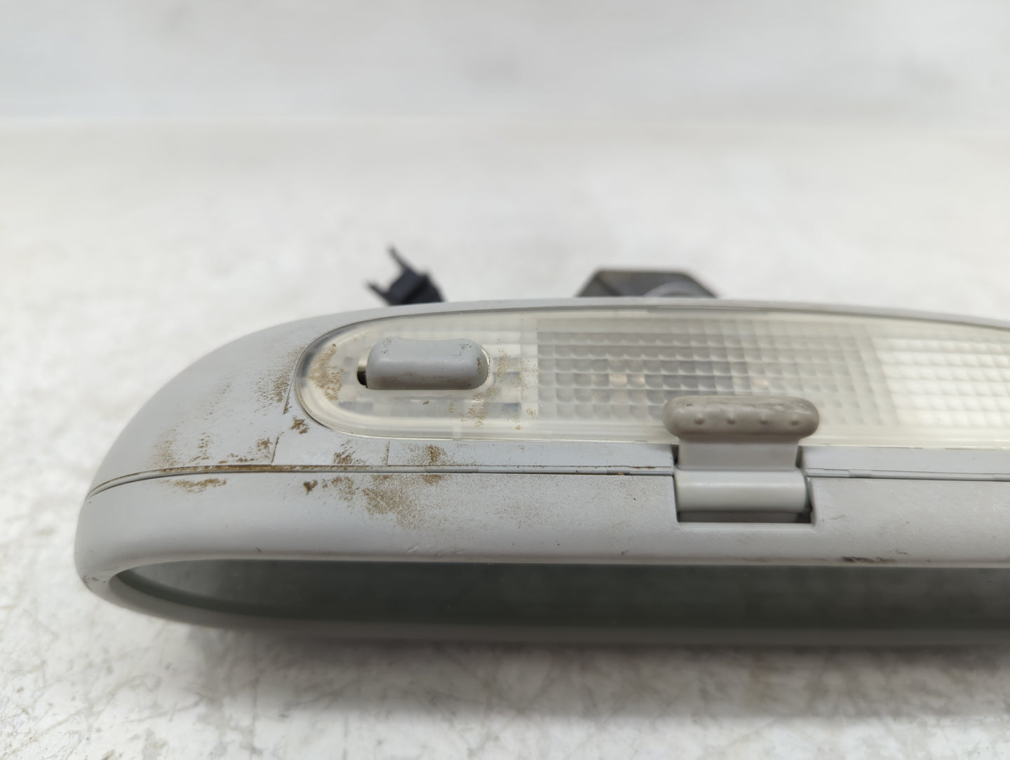 1999 Volkswagen Beetle Interior Rear View Mirror Replacement OEM P/N:E1010536 Fits OEM Used Auto Parts - Oemusedautoparts1.c