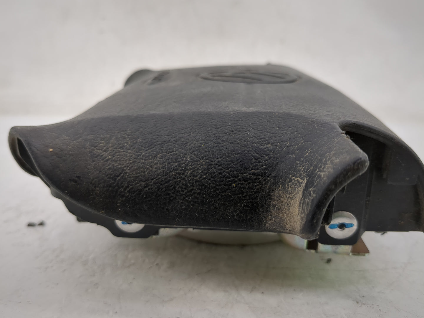 1994-1999 Volkswagen Golf Air Bag Driver Left Steering Wheel Mounted Fits Fits 1994 1995 1996 1997 1998 1999 OEM Used Auto P
