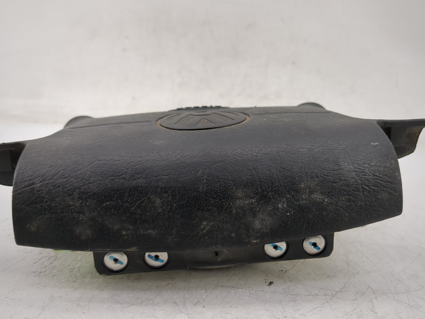1994-1999 Volkswagen Golf Air Bag Driver Left Steering Wheel Mounted Fits Fits 1994 1995 1996 1997 1998 1999 OEM Used Auto P