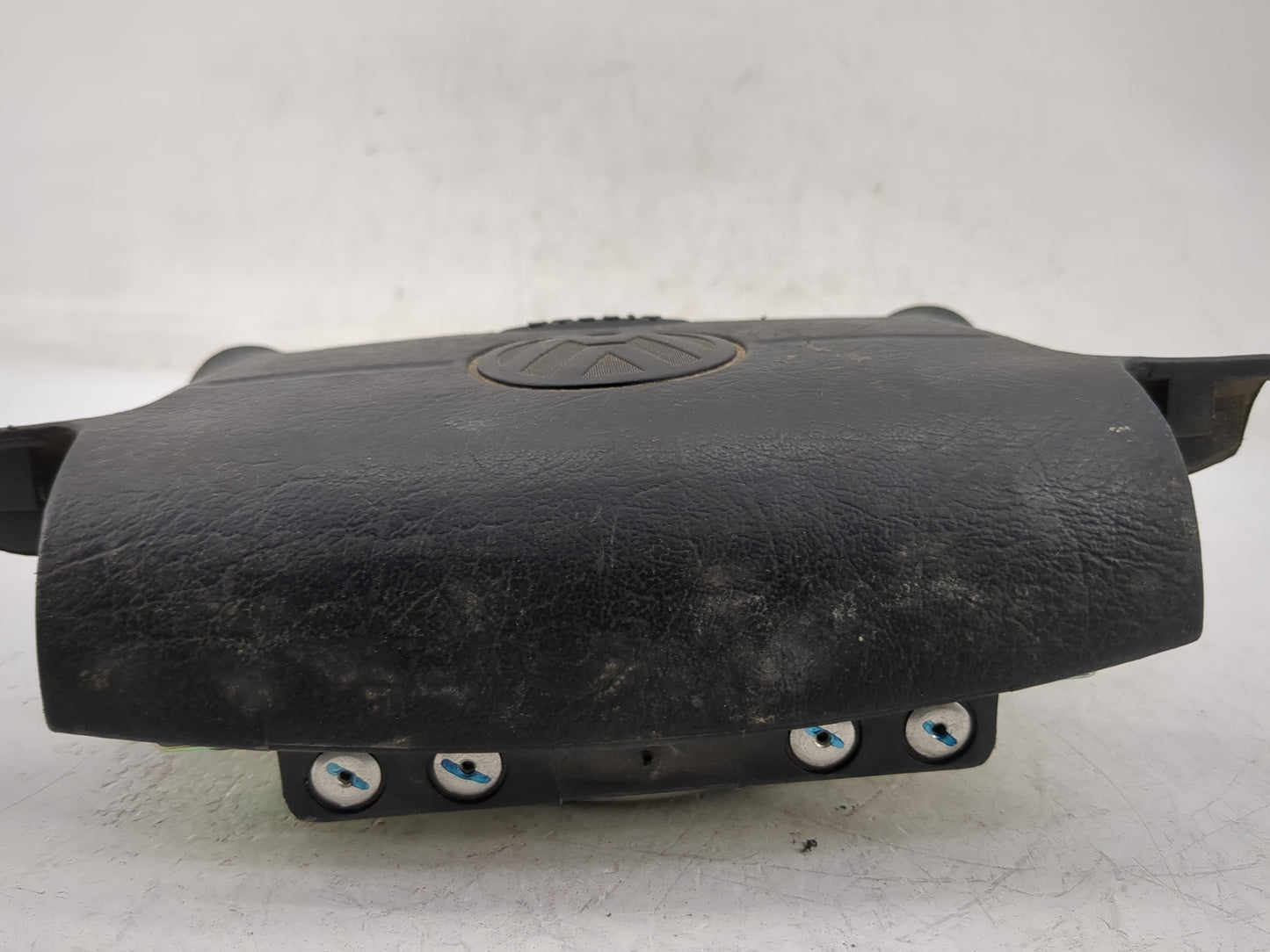 1994-1999 Volkswagen Golf Air Bag Driver Left Steering Wheel Mounted Fits Fits 1994 1995 1996 1997 1998 1999 OEM Used Auto P
