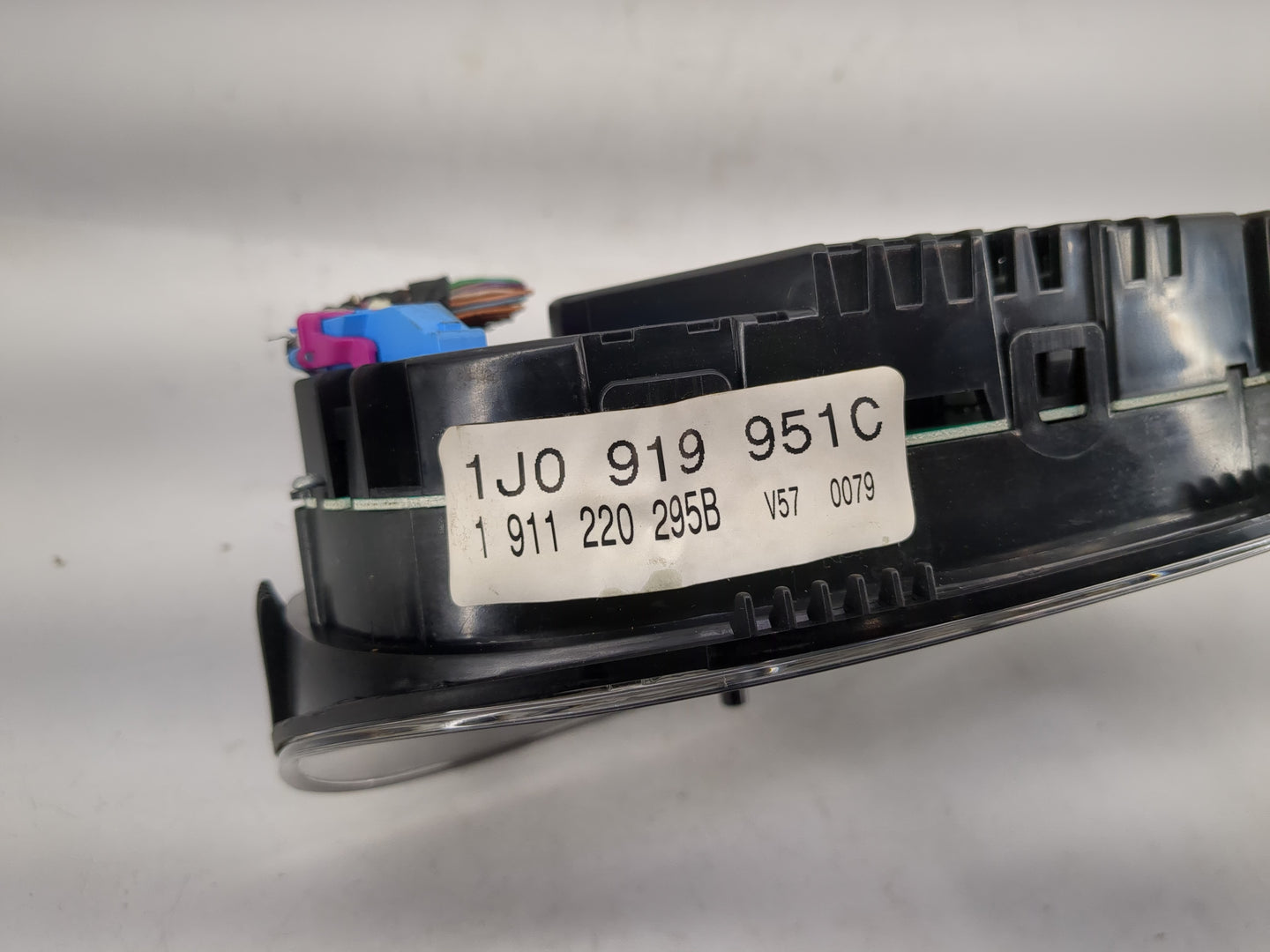 1999 Volkswagen Jetta Instrument Cluster Speedometer Gauges P/N:1J0 919 951C Fits OEM Used Auto Parts - Oemusedautoparts1.co