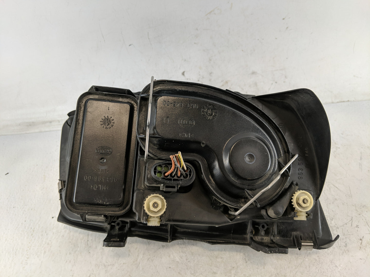 1999-2002 Volkswagen Jetta Driver Left Oem Head Light Headlight Lamp - Oemusedautoparts1.com