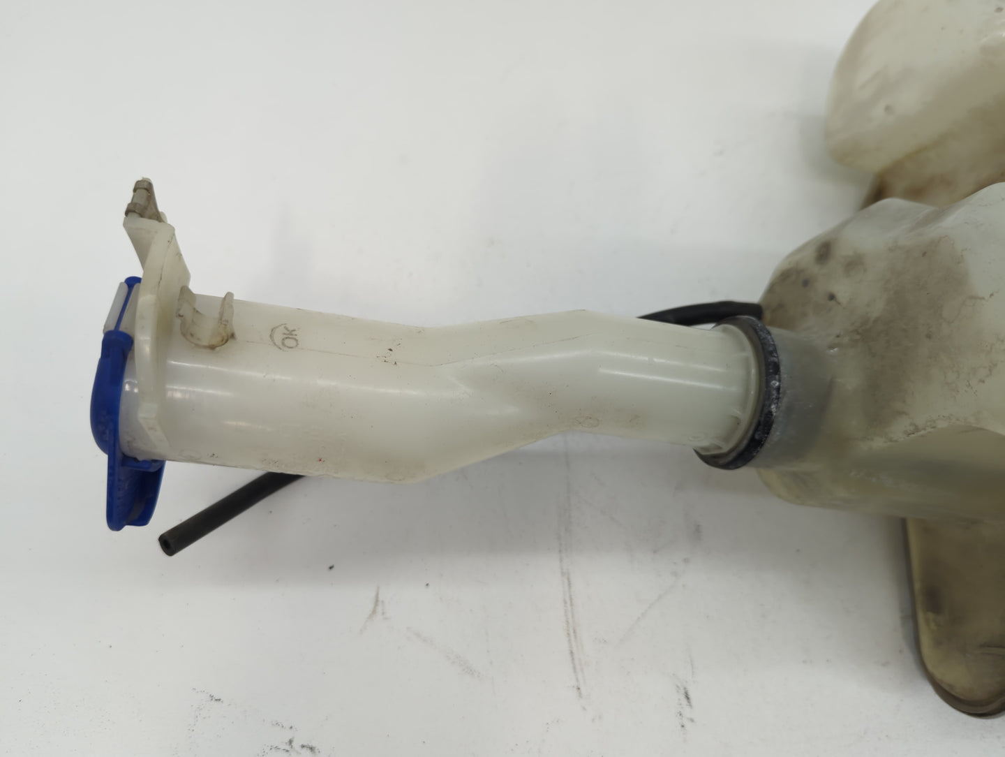1999 Volvo S80 Windshield Washer Fluid Reservoir Bottle Oem - Oemusedautoparts1.com