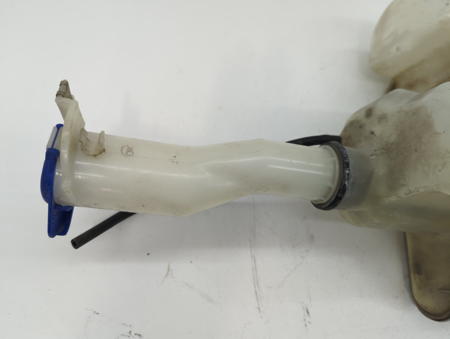 1999 Volvo S80 Windshield Washer Fluid Reservoir Bottle Oem - Oemusedautoparts1.com