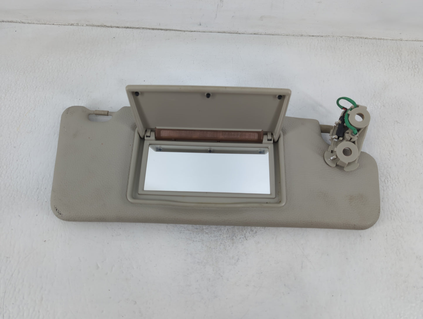 1999 Volvo S80 Sun Visor Shade Replacement Passenger Right Mirror Fits OEM Used Auto Parts - Oemusedautoparts1.com