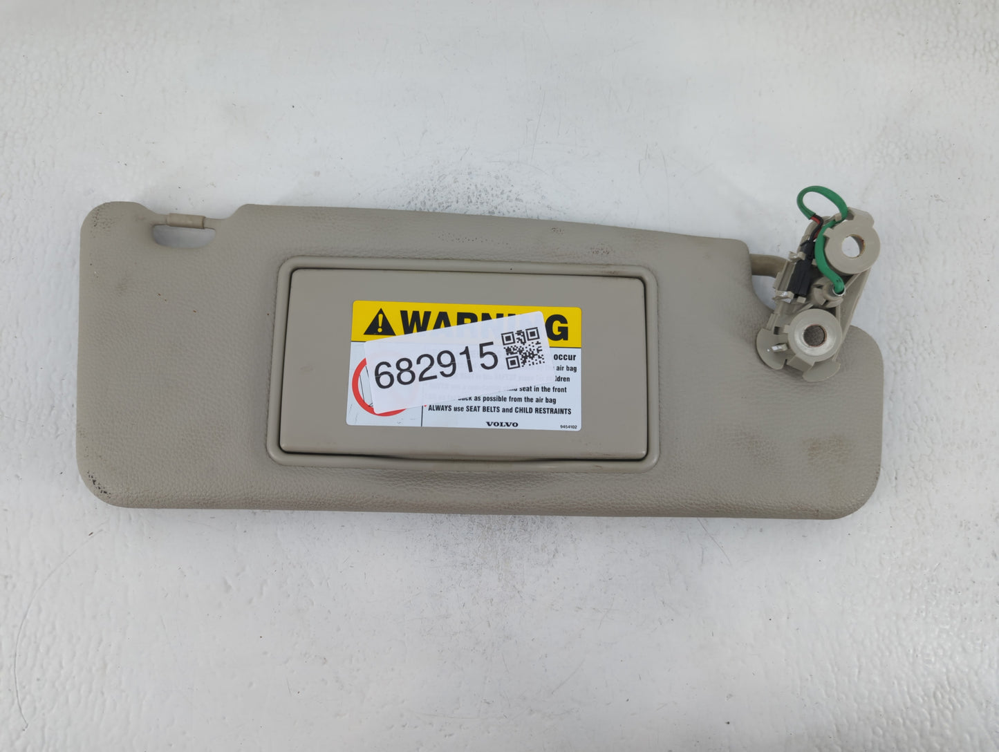 1999 Volvo S80 Sun Visor Shade Replacement Passenger Right Mirror Fits OEM Used Auto Parts - Oemusedautoparts1.com