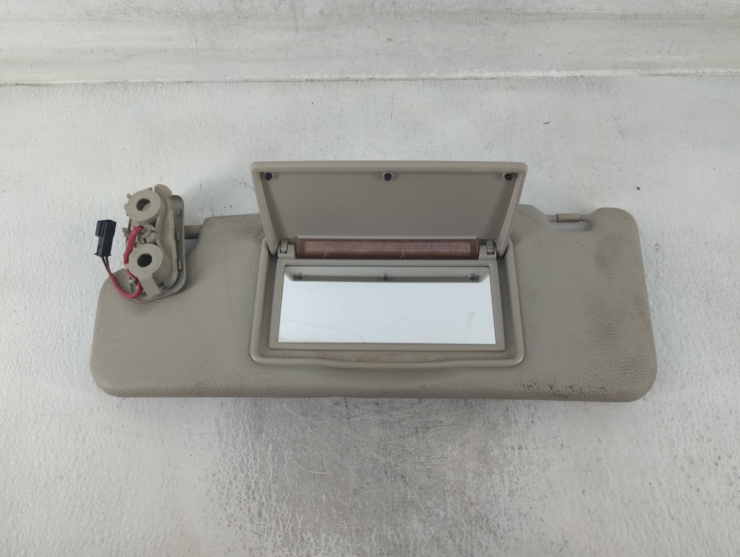 1999 Volvo S80 Sun Visor Shade Replacement Driver Left Mirror Fits OEM Used Auto Parts - Oemusedautoparts1.com