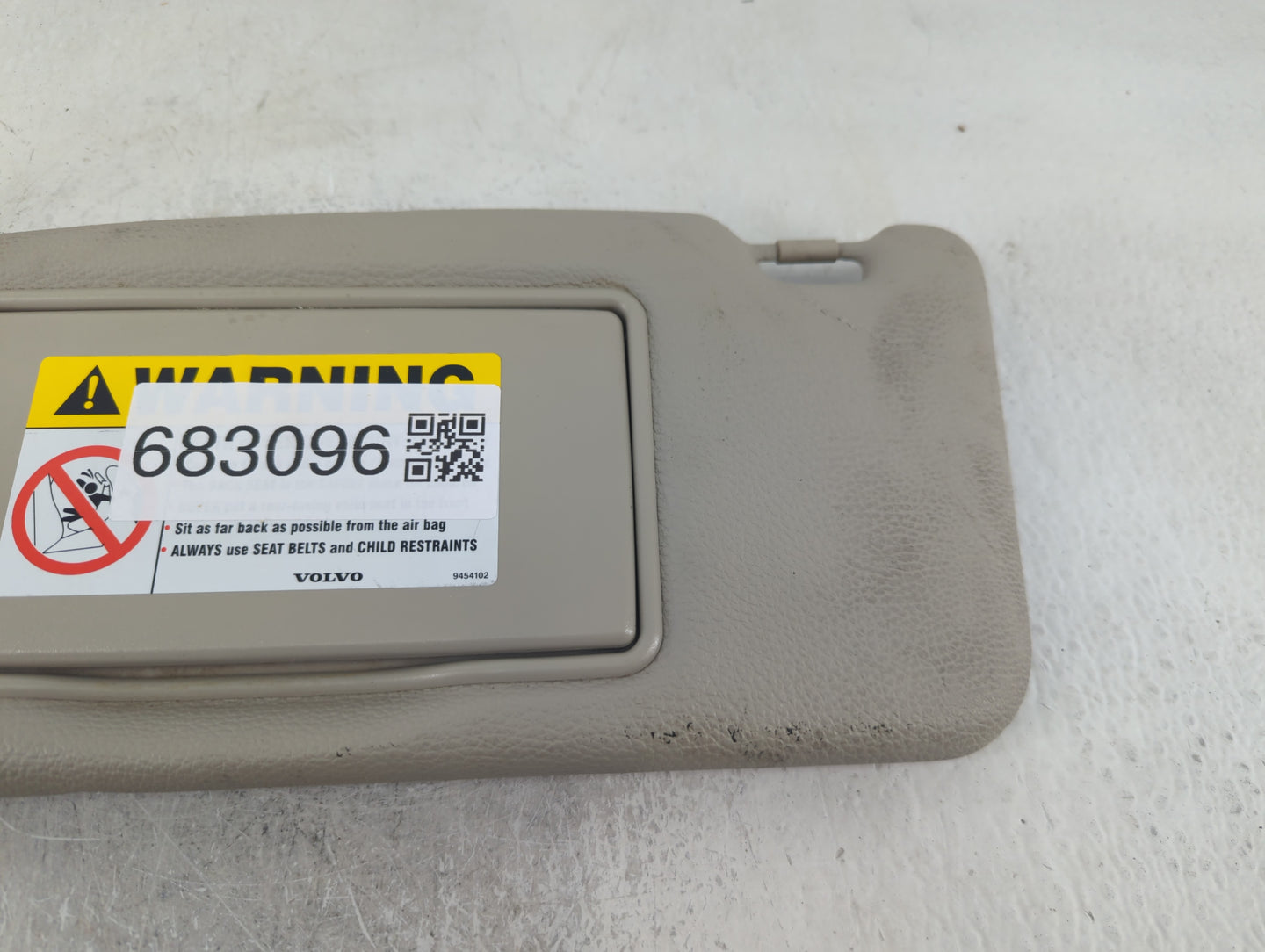 1999 Volvo S80 Sun Visor Shade Replacement Driver Left Mirror Fits OEM Used Auto Parts - Oemusedautoparts1.com