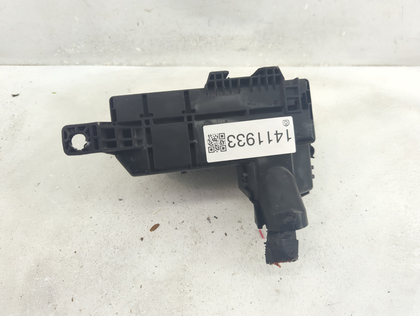 2002-2006 Nissan Altima Fusebox Fuse Box Panel Relay Module Fits Fits 2002 2003 2004 2005 2006 OEM Used Auto Parts - Oemused