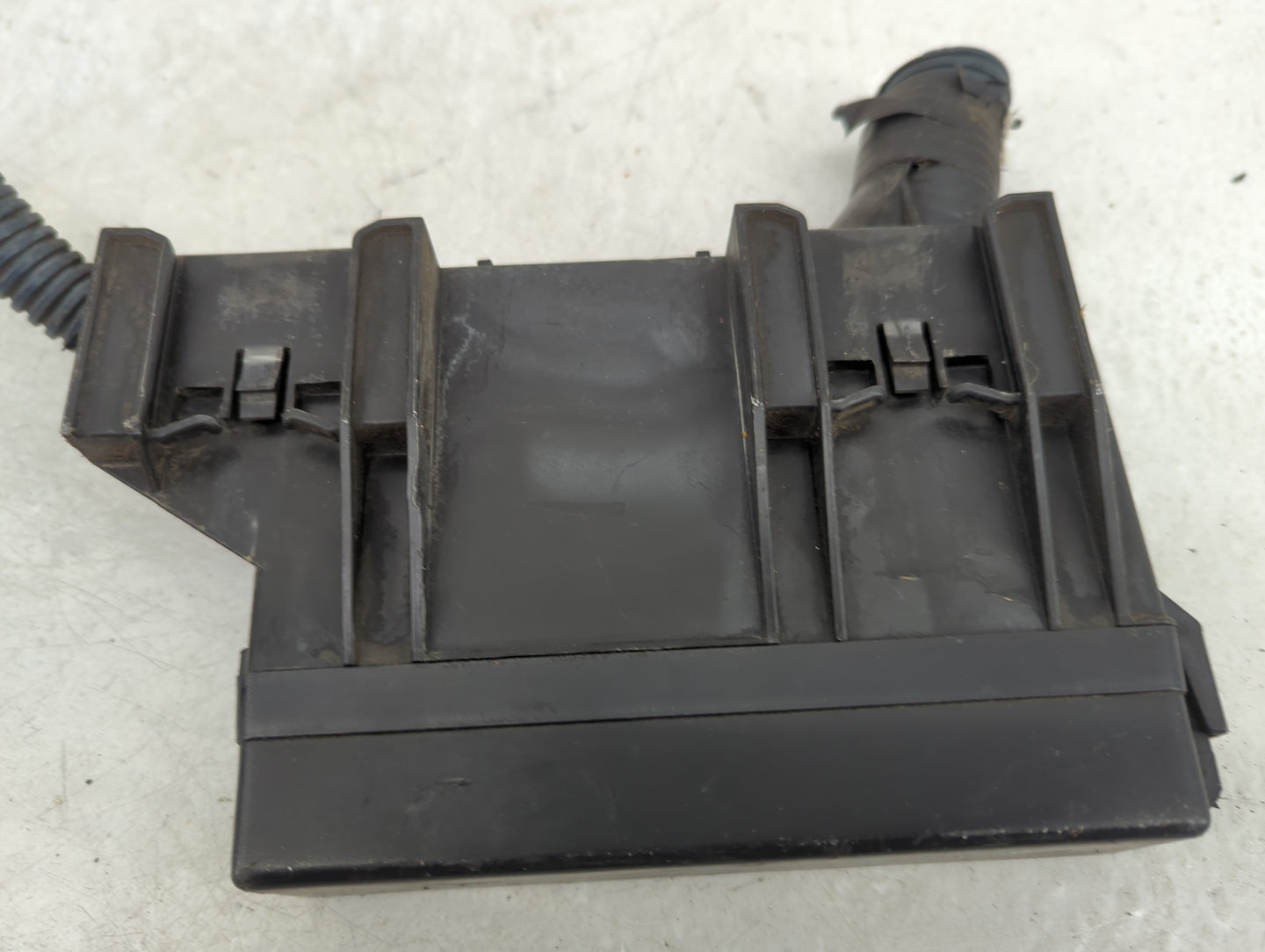 2002-2006 Nissan Altima Fusebox Fuse Box Panel Relay Module P/N:24382 8J011 Fits Fits 2002 2003 2004 2005 2006 OEM Used Auto