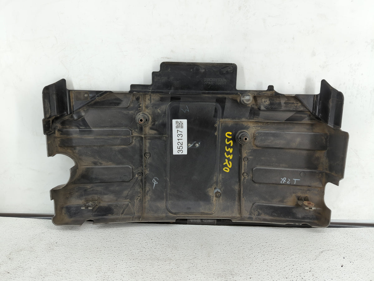 2000 Acura Rl Engine Cover 352137 - Oemusedautoparts1.com