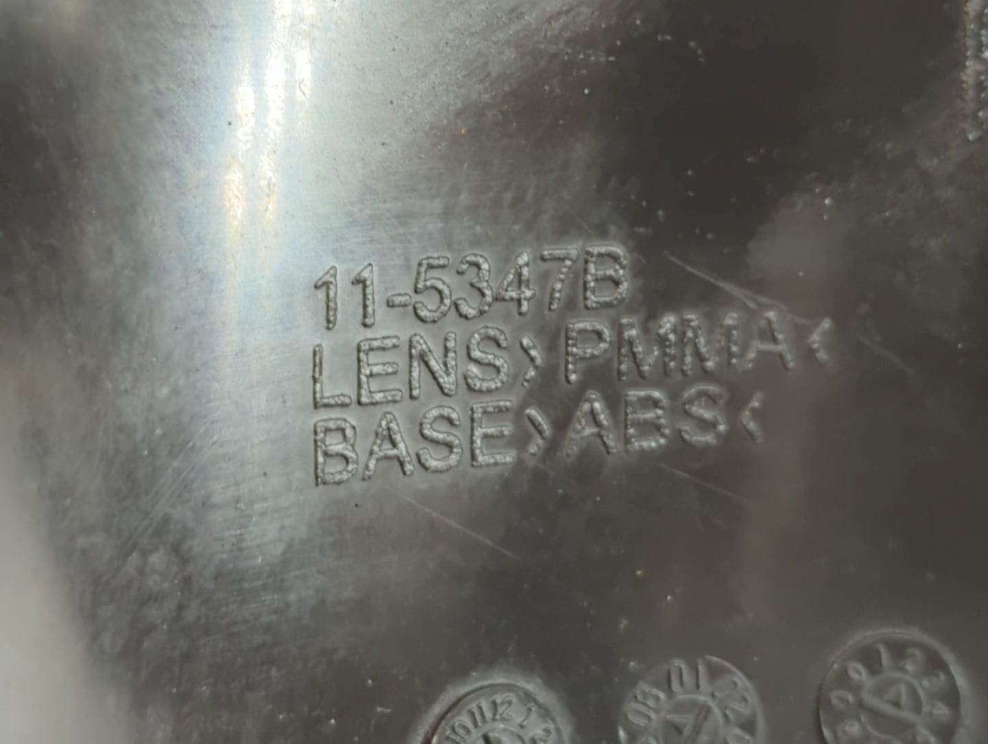 2000 Aftermarket Dorman Tail Light Assembly Passenger Right OEM P/N:11-5547B Fits OEM Used Auto Parts - Oemusedautoparts1.co