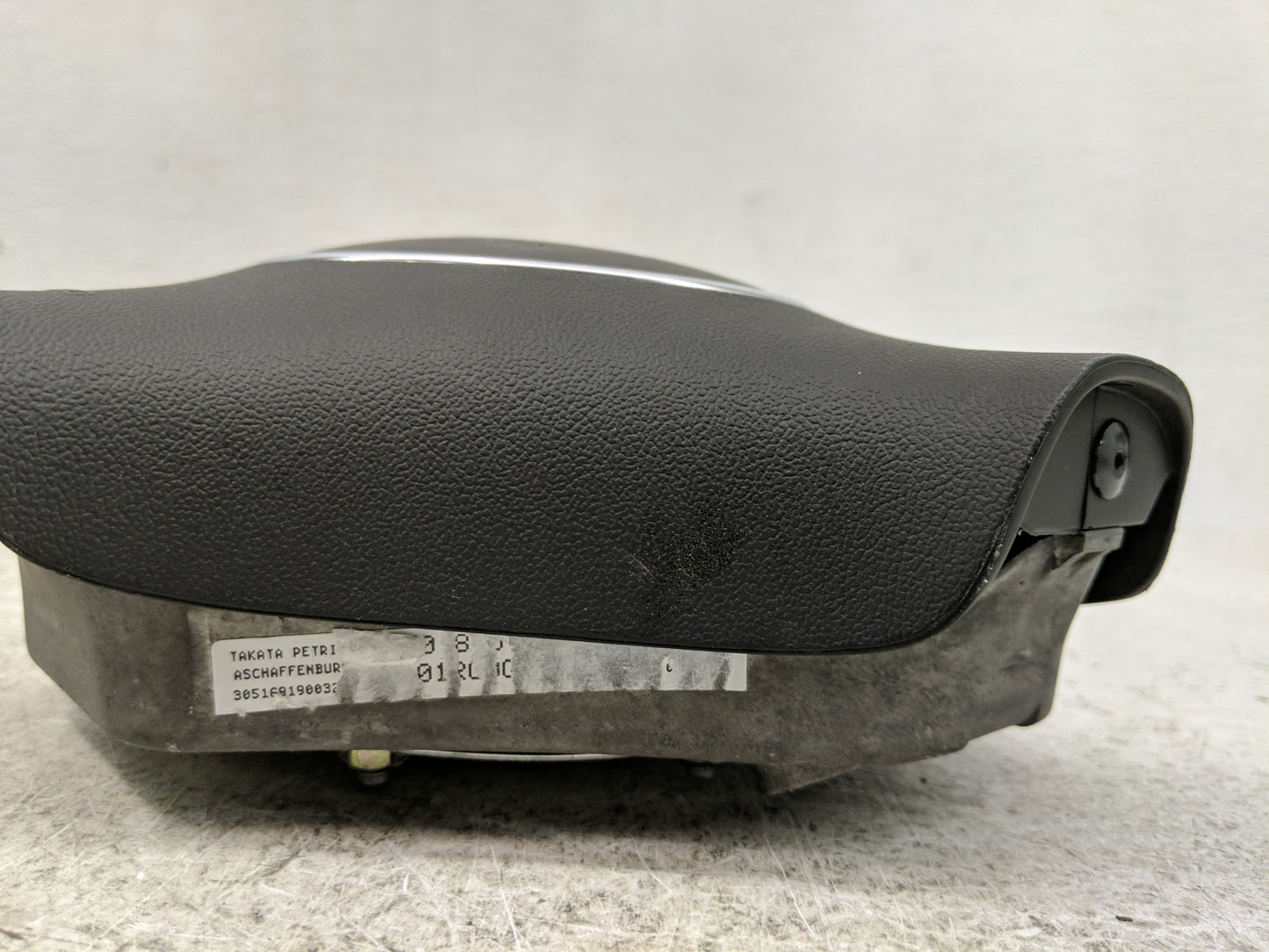 2000 Audi A3 Air Bag Driver Left Steering Wheel Mounted P/N:8E0 880 201 J Fits Fits 1997 1998 1999 2001 2002 OEM Used Auto P