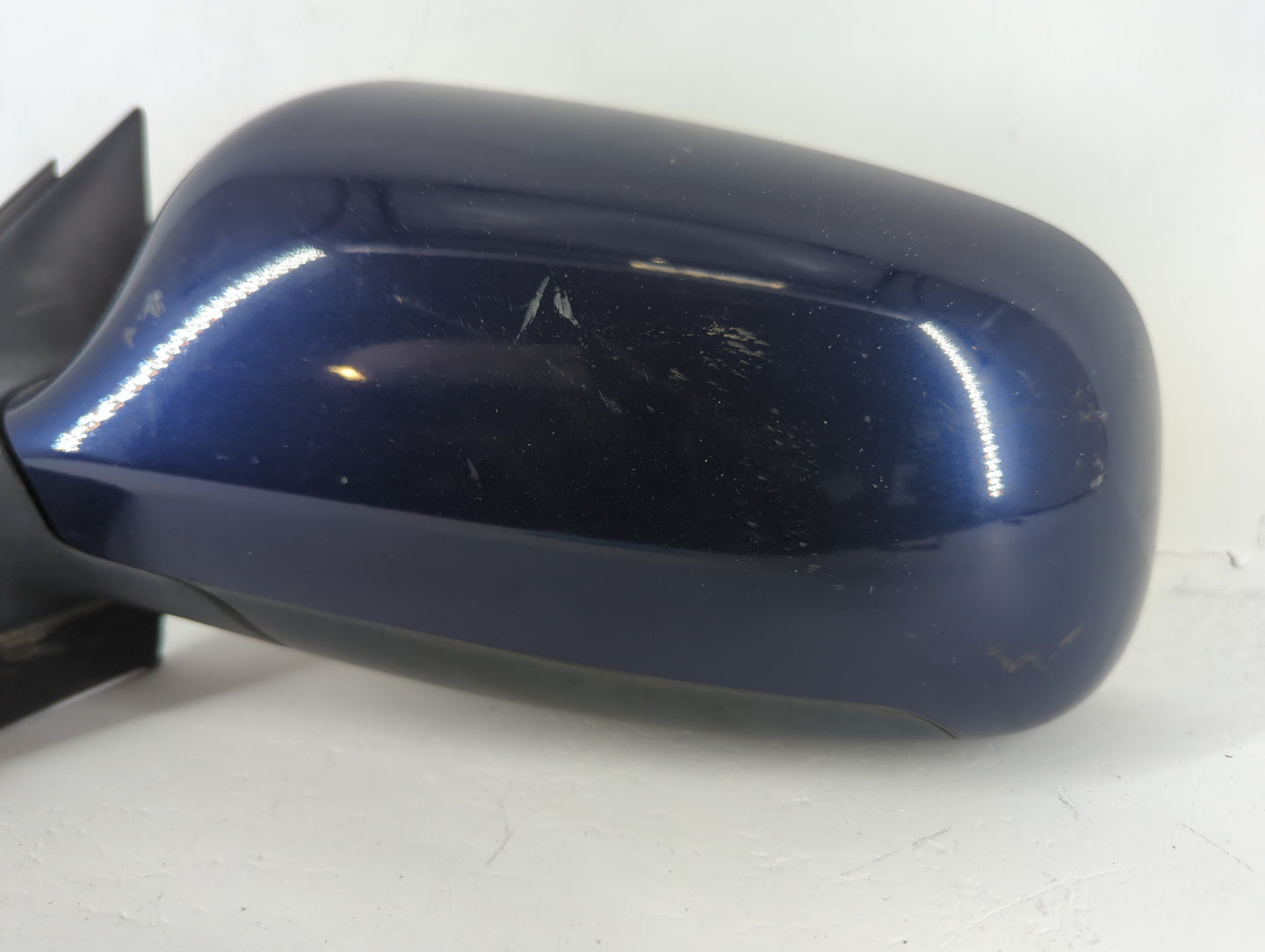 1999-2002 Audi A4 Driver Left Side View Manual Door Mirror - Oemusedautoparts1.com