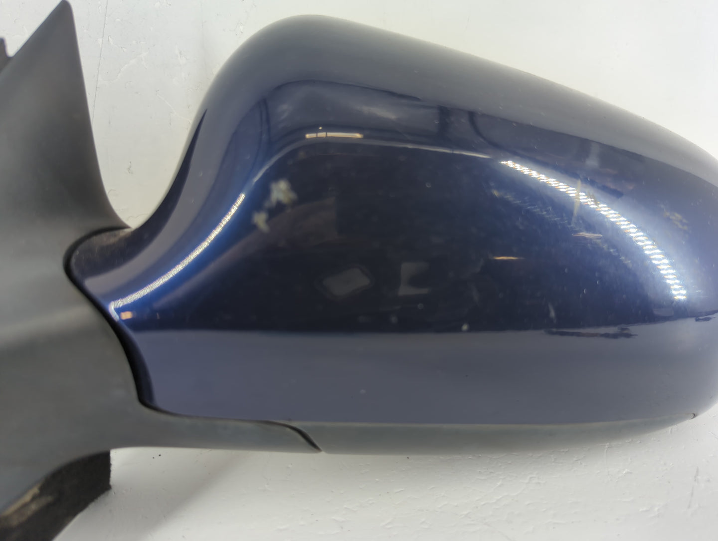 1999-2002 Audi A4 Driver Left Side View Manual Door Mirror - Oemusedautoparts1.com