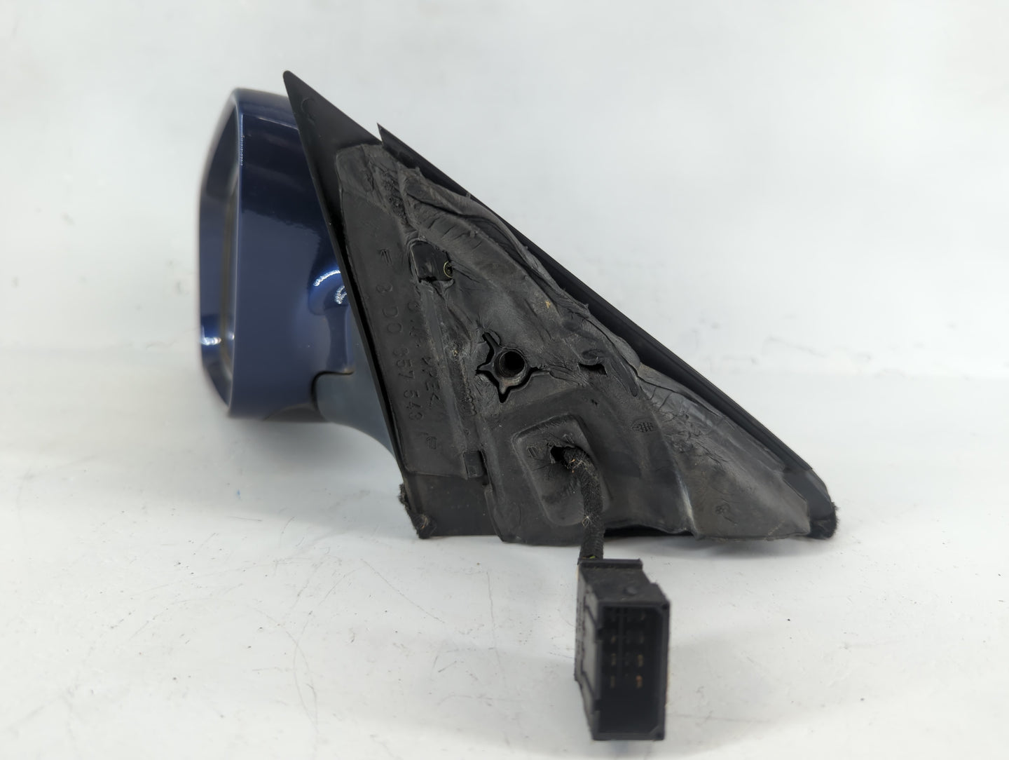 1999-2002 Audi A4 Driver Left Side View Manual Door Mirror - Oemusedautoparts1.com
