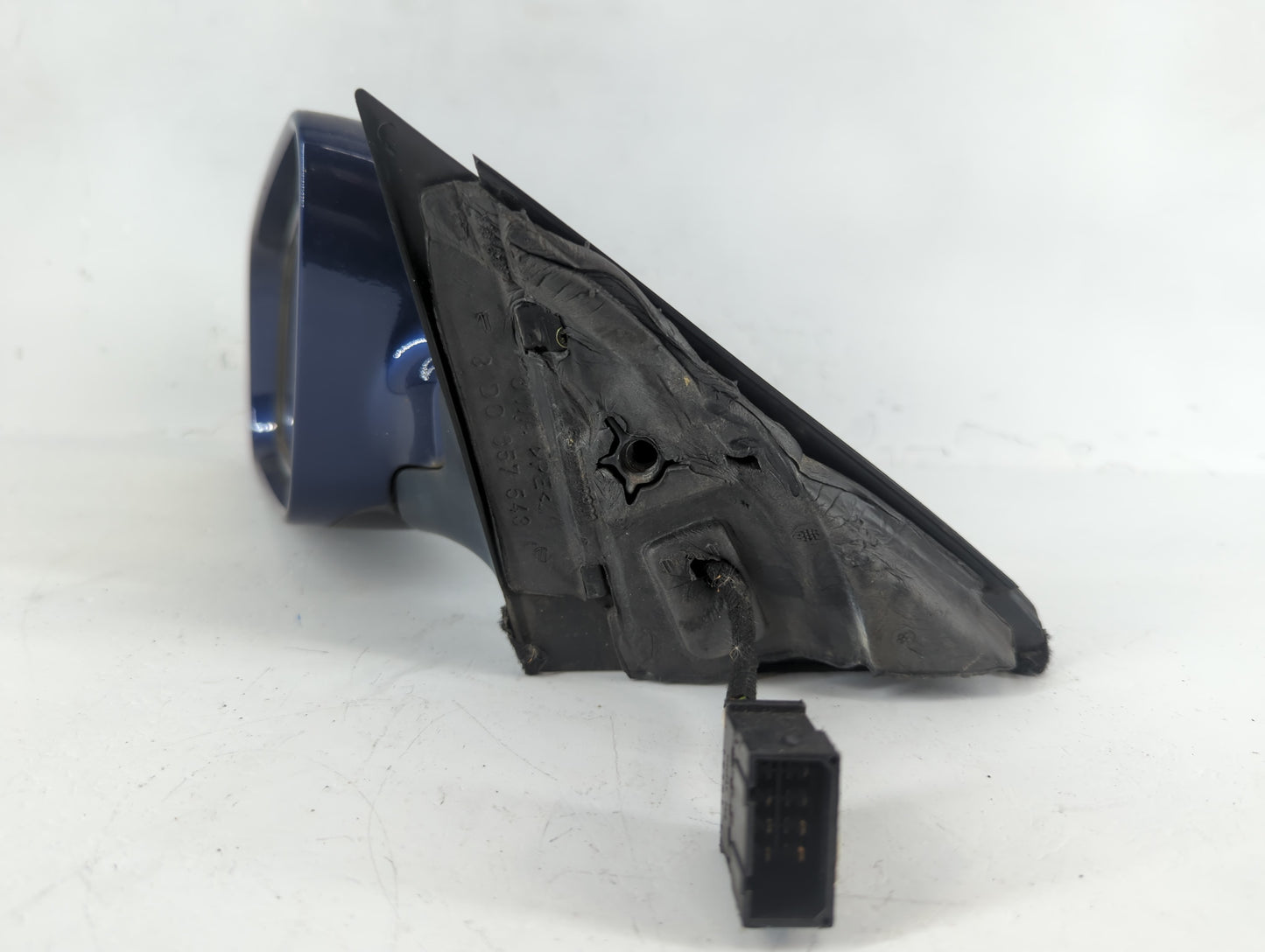 1999-2002 Audi A4 Driver Left Side View Manual Door Mirror - Oemusedautoparts1.com