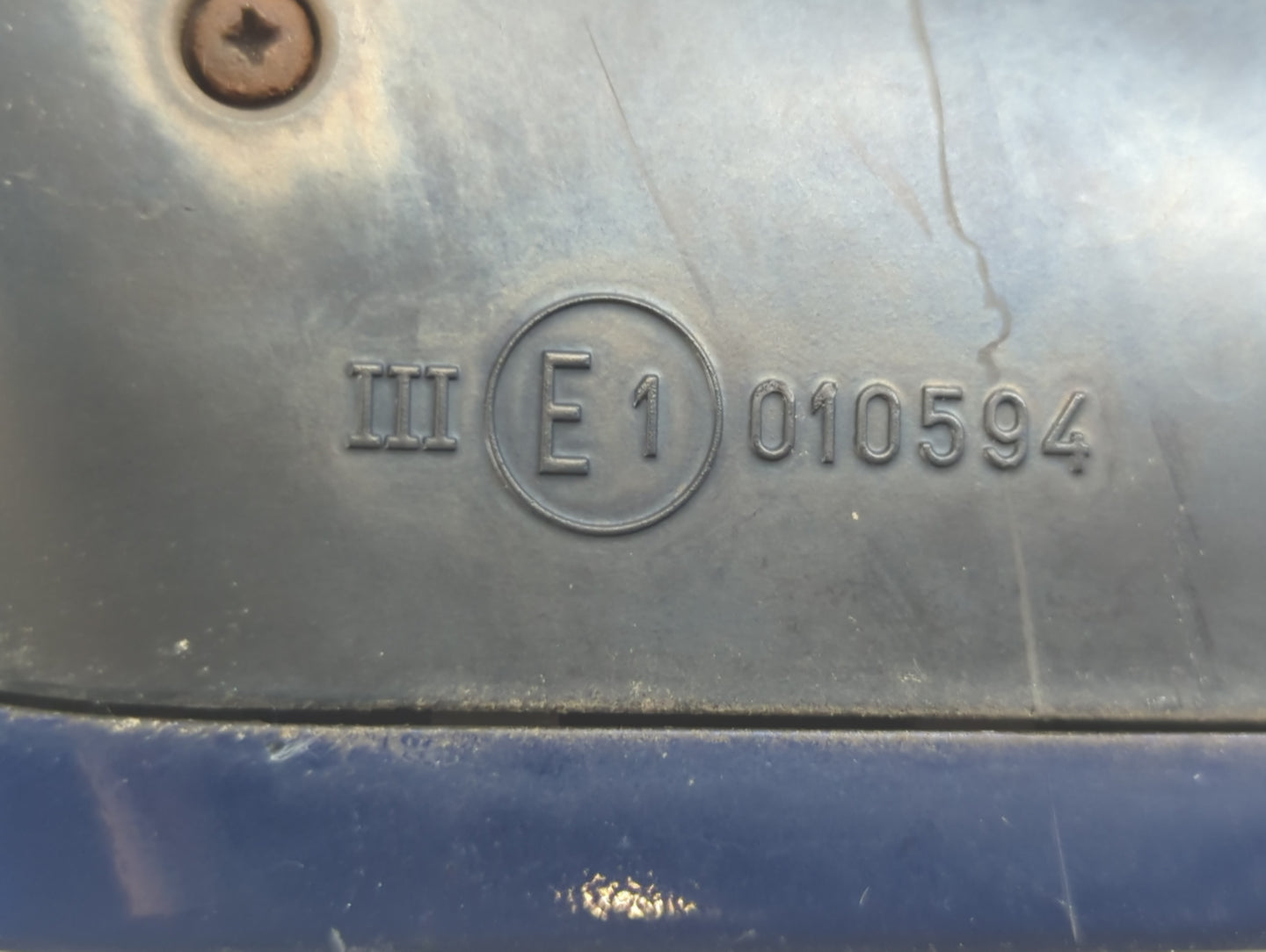 1999-2002 Audi A4 Driver Left Side View Manual Door Mirror - Oemusedautoparts1.com