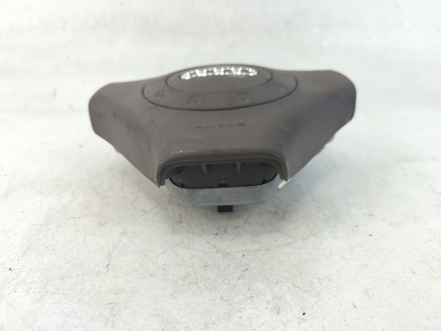 1999-2002 Audi A4 Air Bag Driver Left Steering Wheel Mounted Fits Fits 1997 1998 1999 2000 2001 2002 OEM Used Auto Parts - O