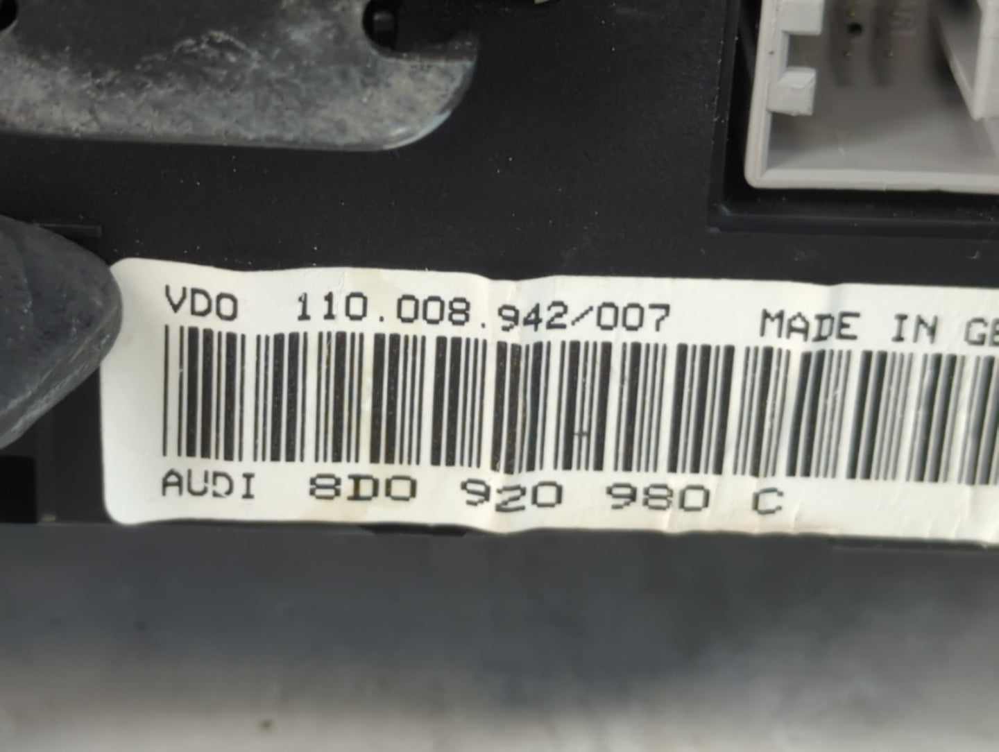 2000 Audi A4 Instrument Cluster Speedometer Gauges P/N:8D0 920 980 C Fits OEM Used Auto Parts - Oemusedautoparts1.com