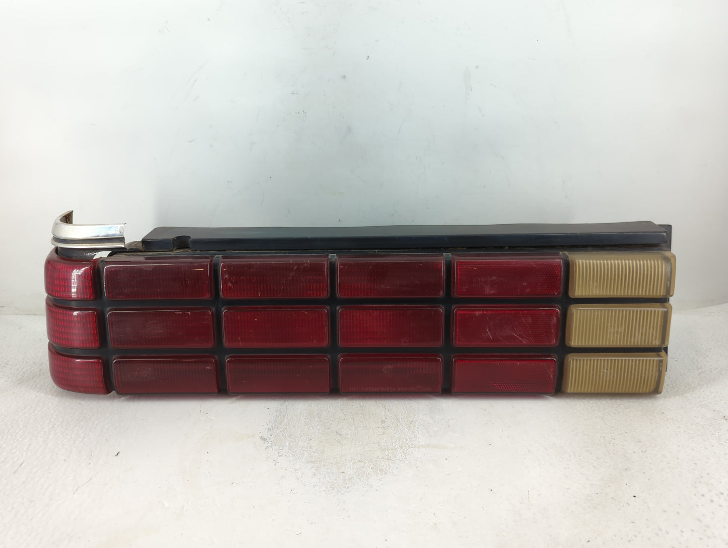 2000 Audi A6 Tail Light Assembly Driver Left OEM P/N:1841161 4174777 Fits OEM Used Auto Parts - Oemusedautoparts1.com