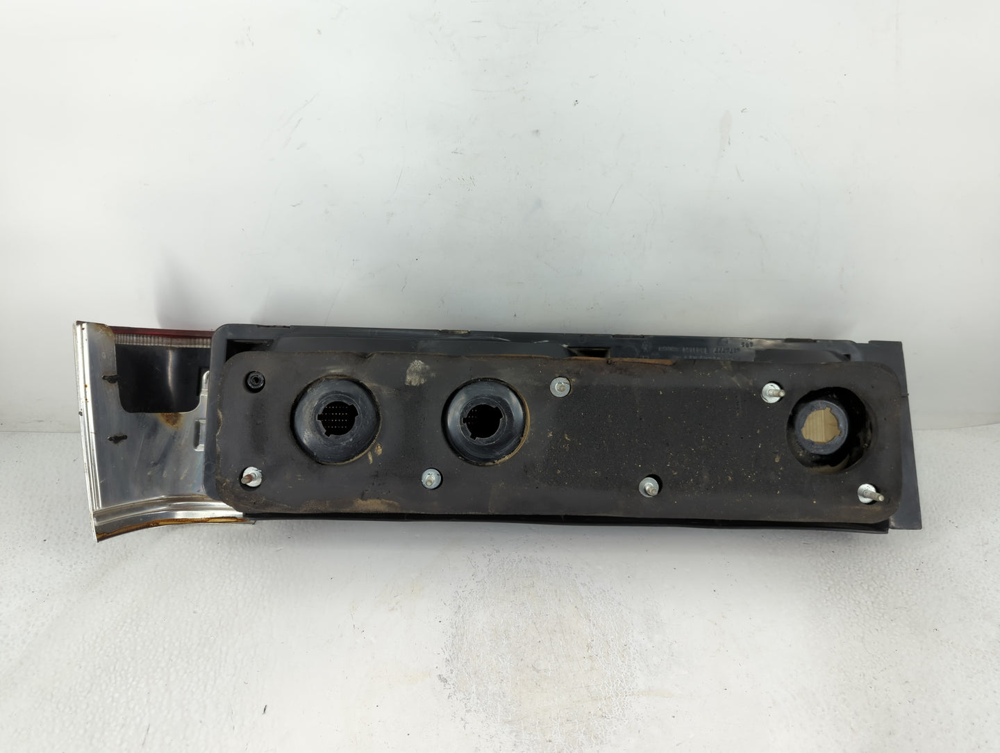 2000 Audi A6 Tail Light Assembly Driver Left OEM P/N:1841161 4174777 Fits OEM Used Auto Parts - Oemusedautoparts1.com