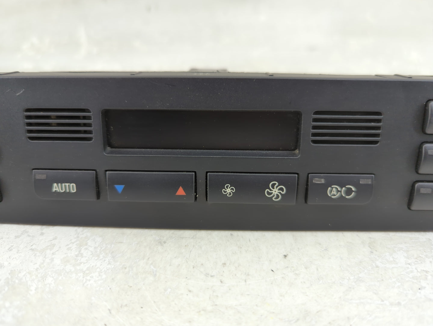 2000 Bmw 323 Climate Control Module Temperature AC/Heater Replacement P/N:64116902440 5HB007738-11 Fits OEM Used Auto Parts 