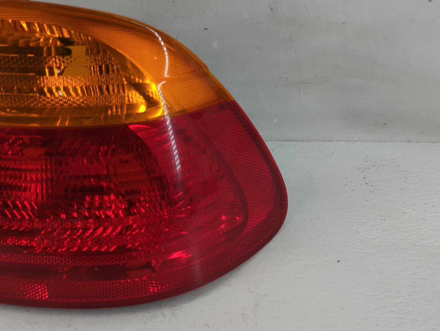 2000 Bmw 323i Tail Light Assembly Passenger Right OEM Fits Fits 2001 2002 2003 OEM Used Auto Parts - Oemusedautoparts1.com