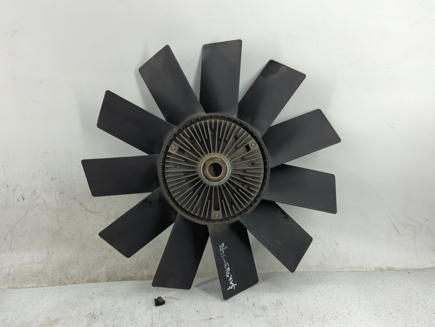 1998-2000 Bmw 323i Radiator Cooling Fan Clutch - Oemusedautoparts1.com