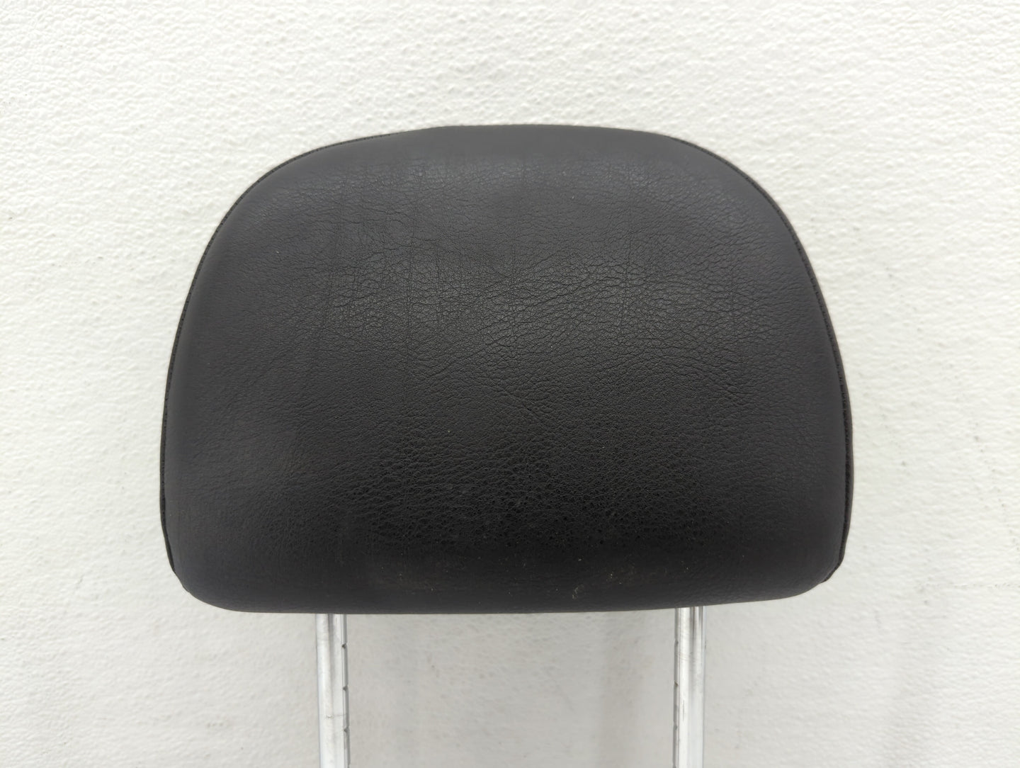 2000 Bmw 323i Headrest Head Rest Rear Seat Black - Oemusedautoparts1.com
