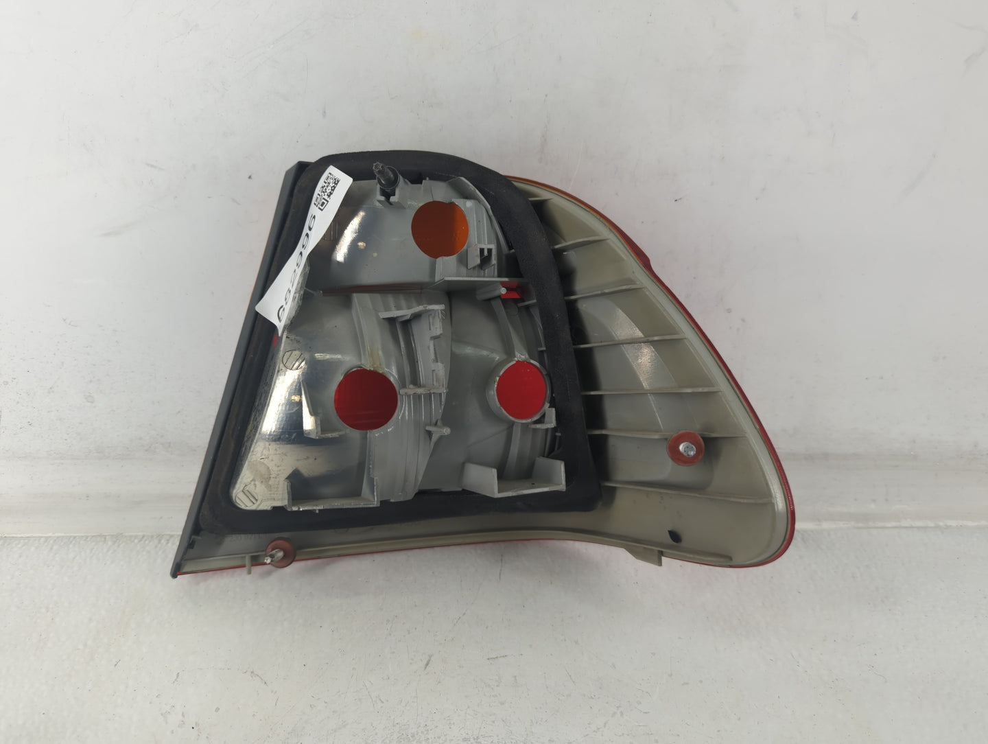 2000 Bmw 323i Tail Light Assembly Driver Left OEM P/N:8 353 030 8 364 921 Fits Fits 2001 2002 2003 OEM Used Auto Parts - Oem