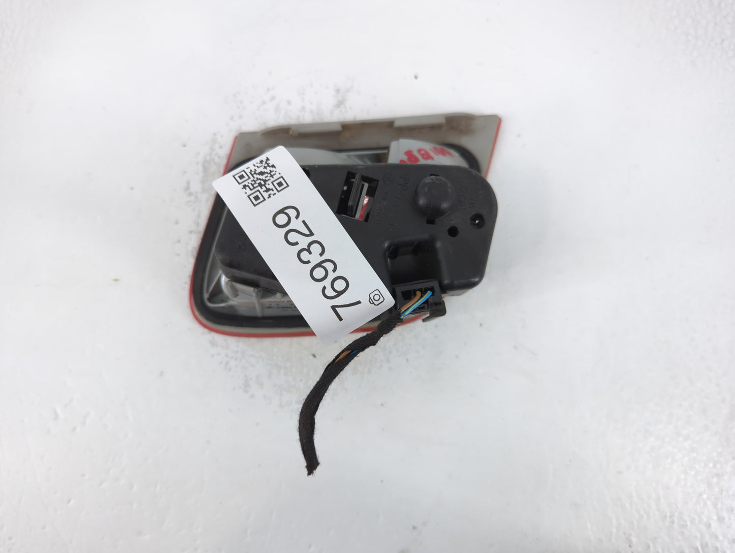 2000 Bmw 323i Tail Light Assembly Driver Left OEM P/N:8 364 924 Fits Fits 2001 2002 2003 OEM Used Auto Parts - Oemusedautopa