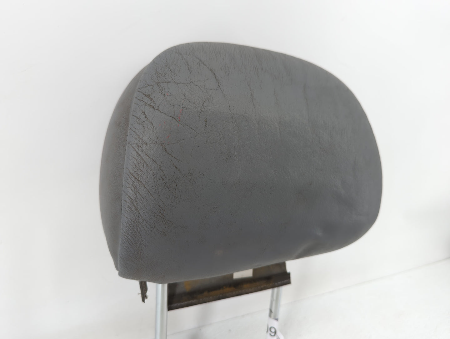 2000 Bmw 328i Headrest Head Rest Rear Center Seat Fits OEM Used Auto Parts - Oemusedautoparts1.com