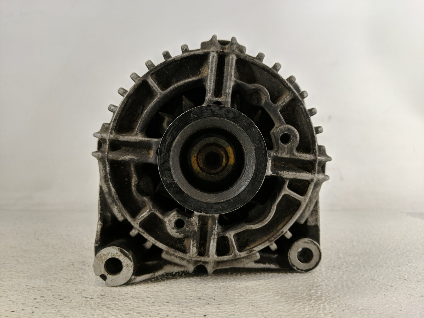 1997-2000 Bmw 528i Alternator Replacement Generator Charging Assembly Engine OEM P/N:1432986 1432987 Fits Fits 1997 1998 199