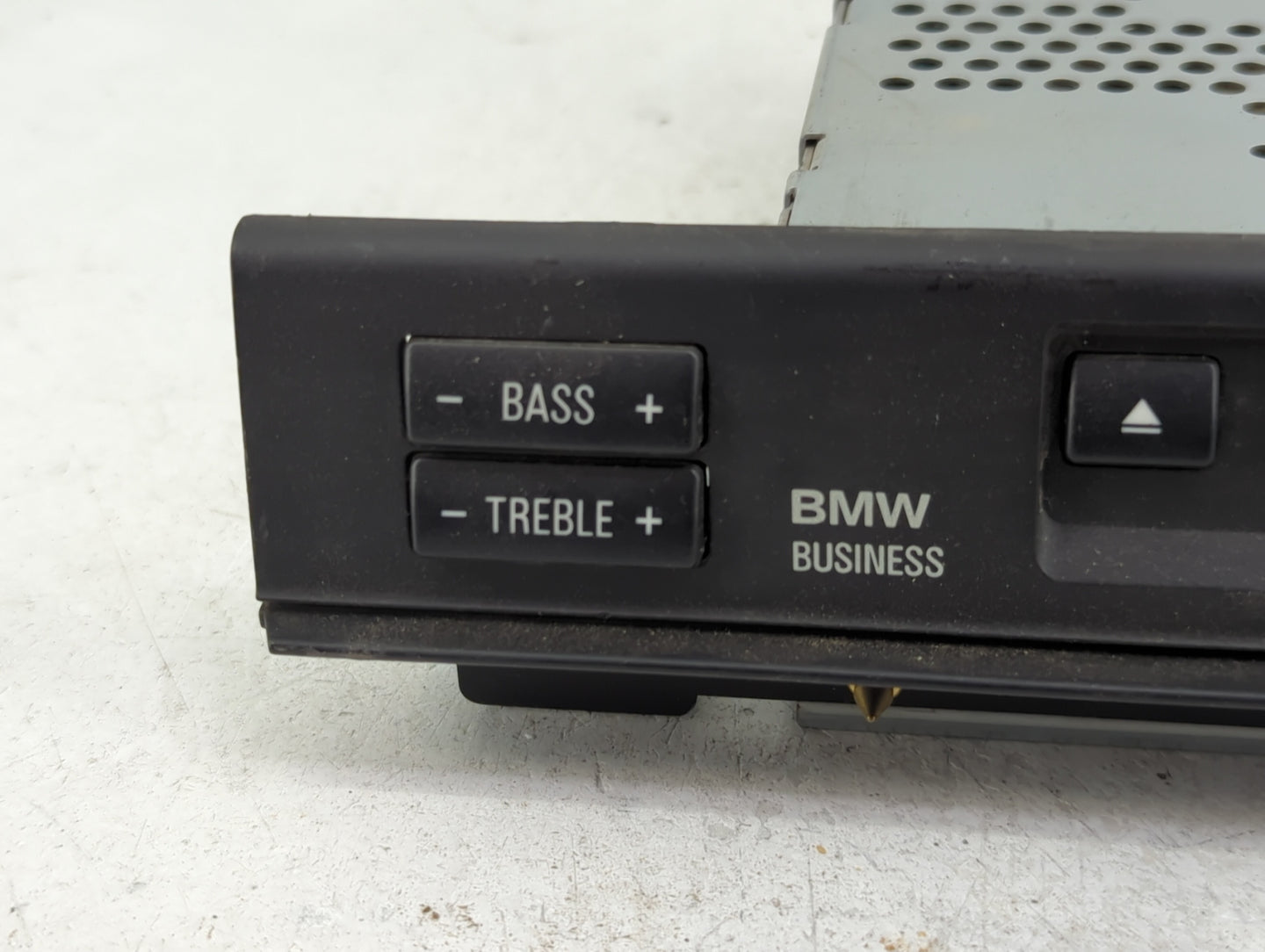 2000 Bmw 528i Radio AM FM Cd Player Receiver Replacement P/N:65.12-6 902 814 C43 US E39 Fits OEM Used Auto Parts - Oemusedau